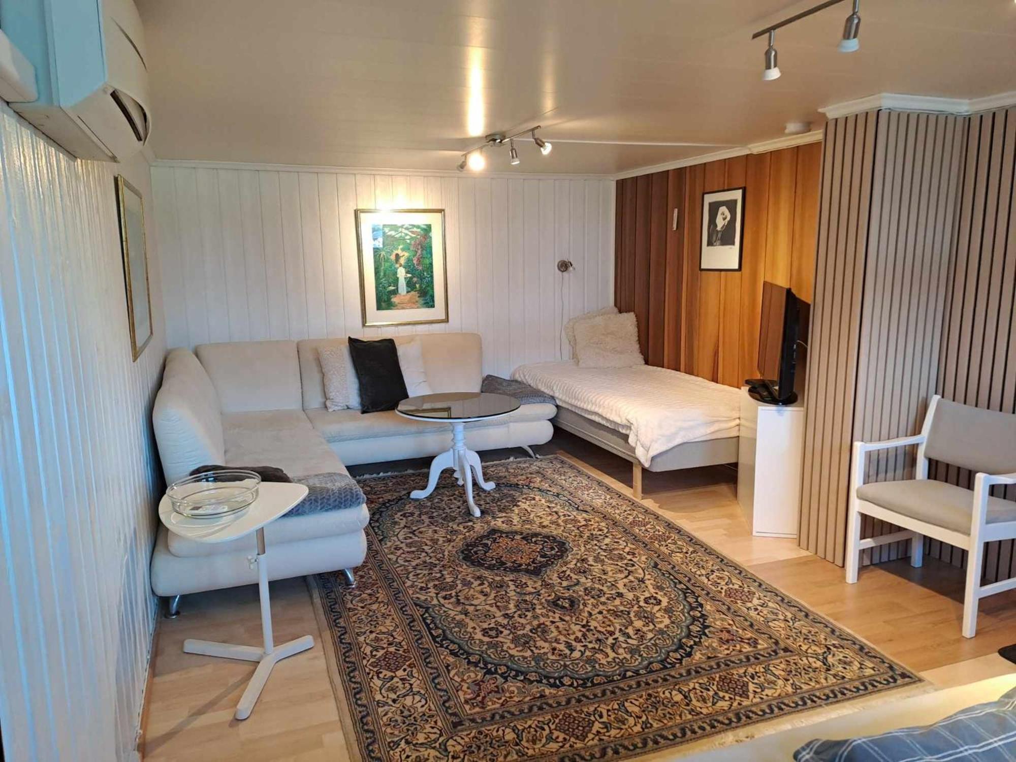 Apartment Tryms Vei 20A - Stor Leilighet Kristiansand Ngoại thất bức ảnh