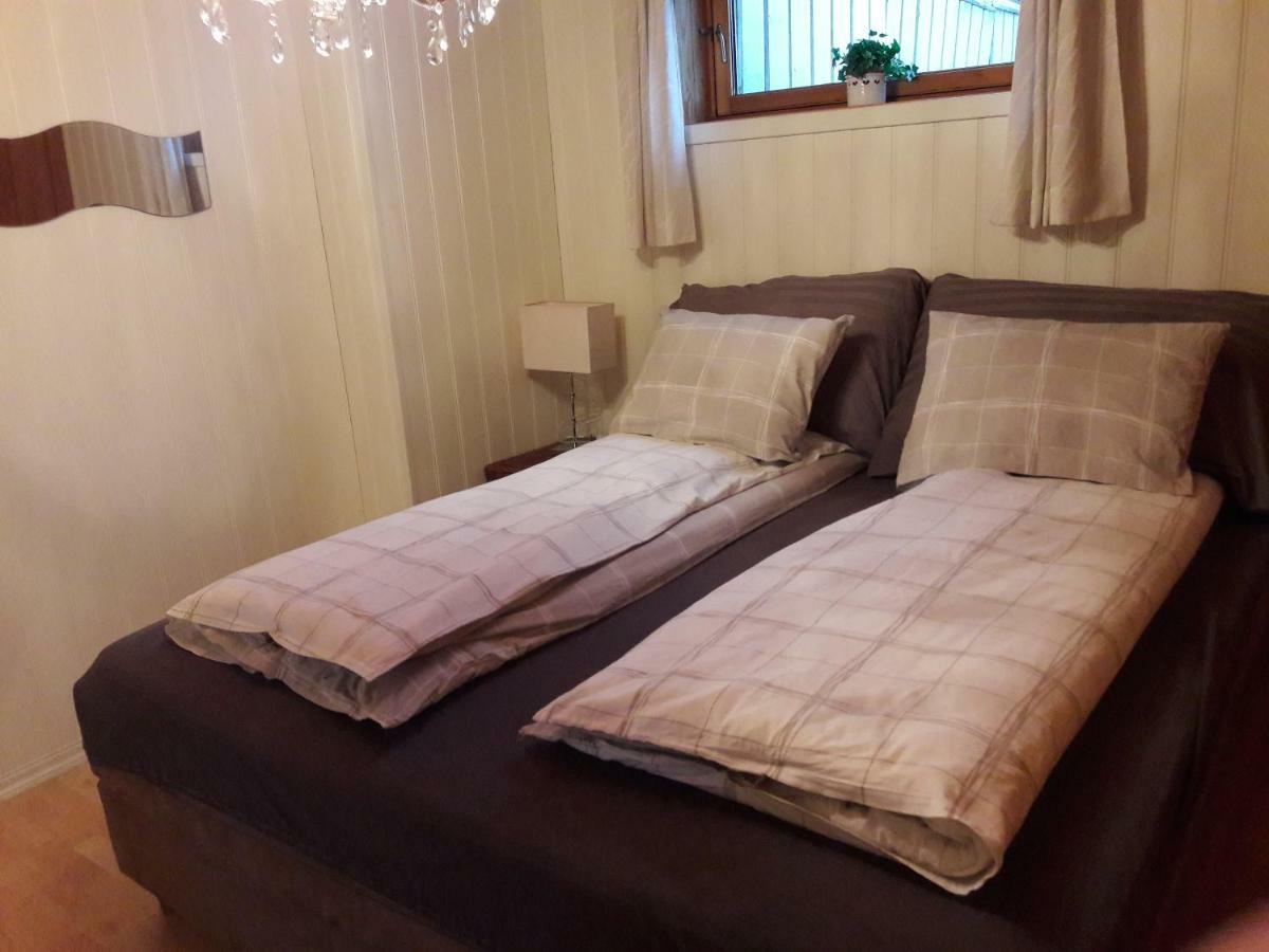 Apartment Tryms Vei 20A - Stor Leilighet Kristiansand Ngoại thất bức ảnh